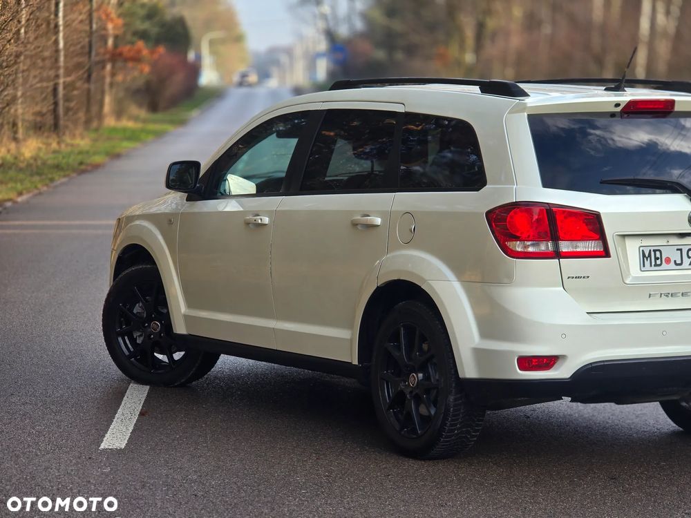 Fiat Freemont 2.0 Multijet 16V DPF Automatik Allrad Black Code - 38