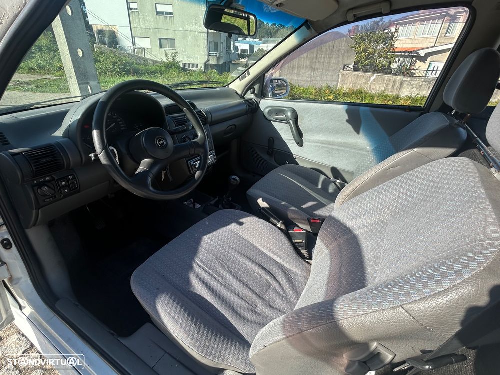 Opel Corsa - 3