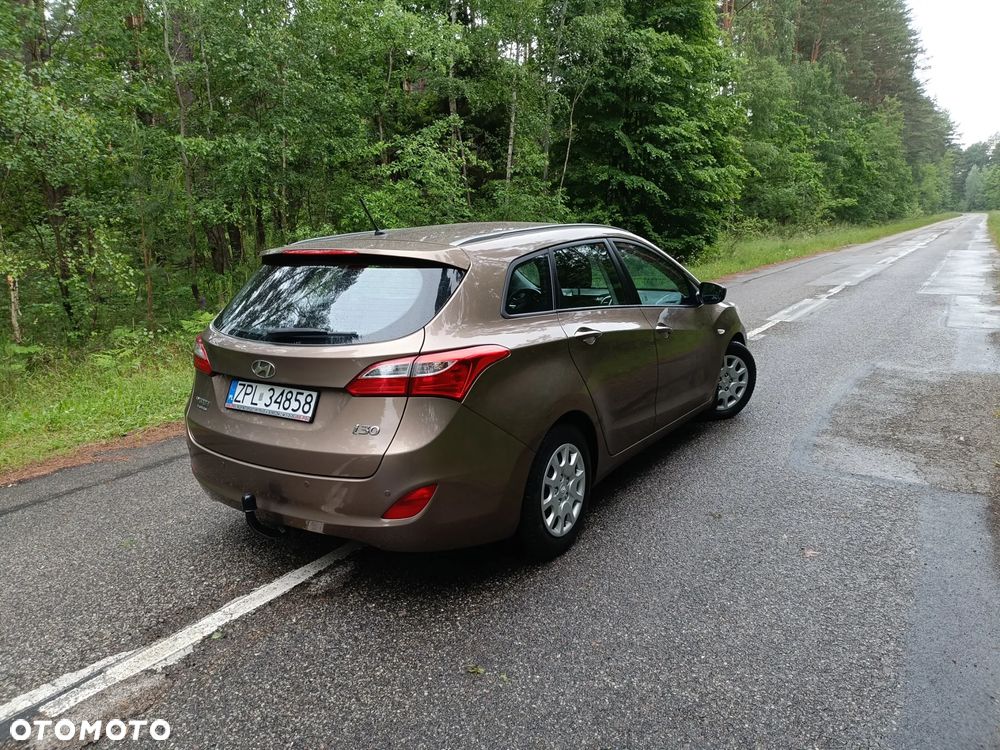 Hyundai i30 1.6 CRDi Comfort - 27