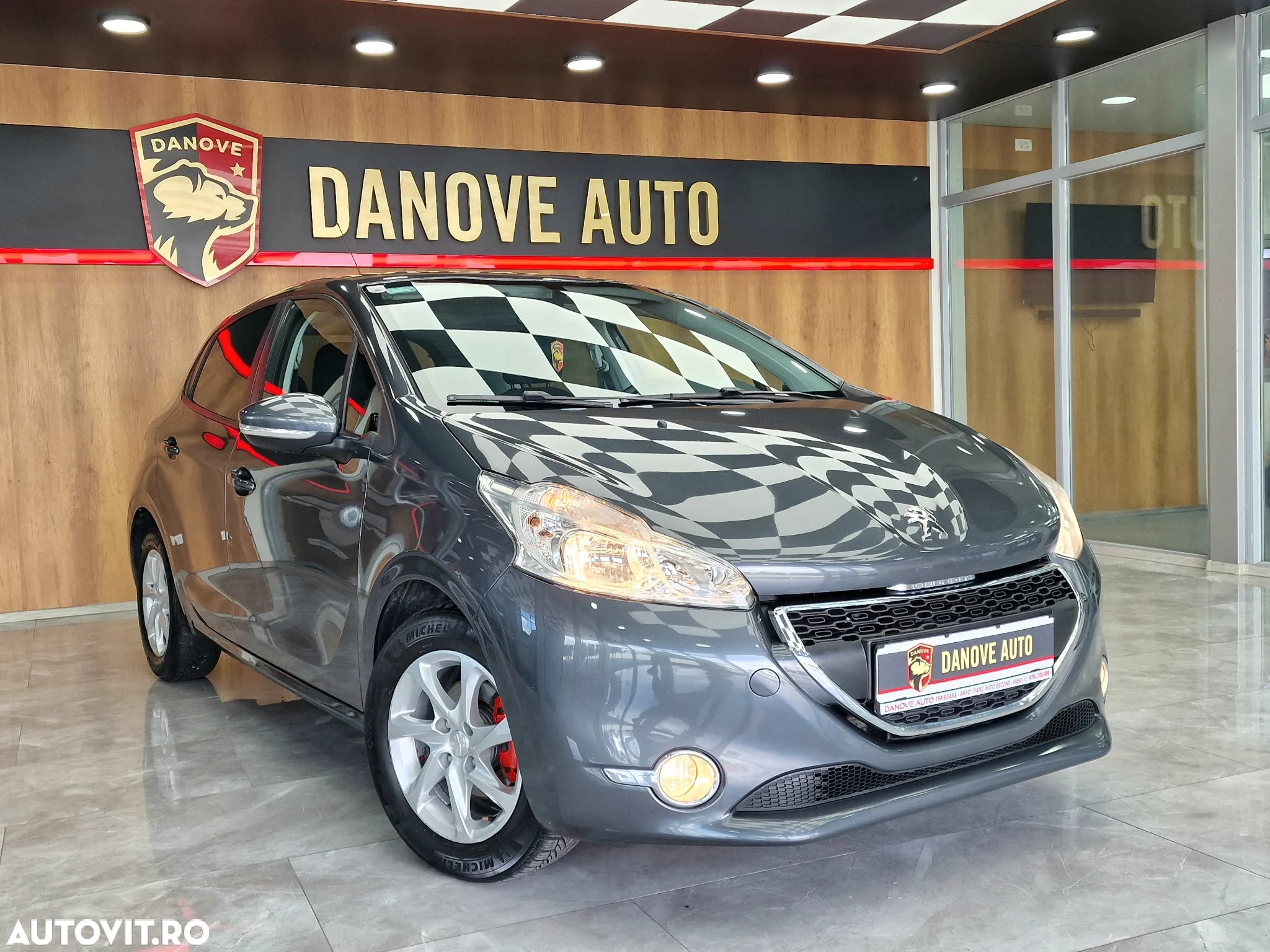 Peugeot 208 1.2 L PureTech Active - 3
