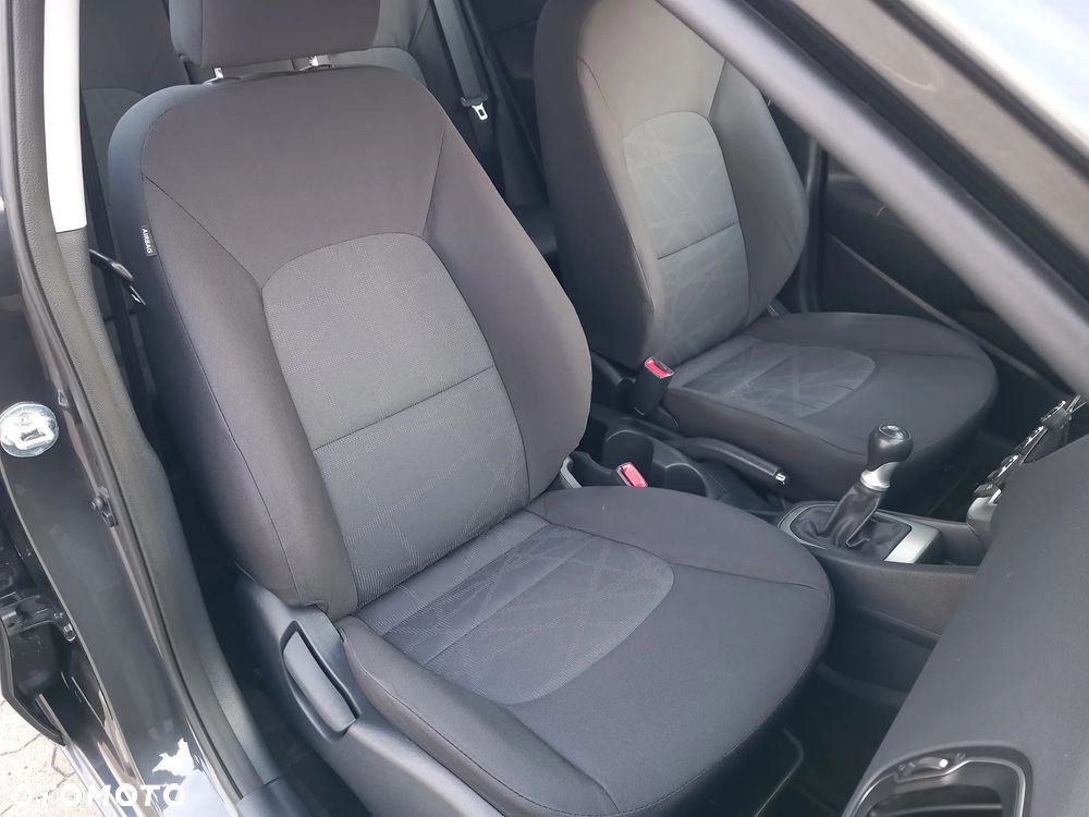 Kia Rio 1.2 Sensation - 10