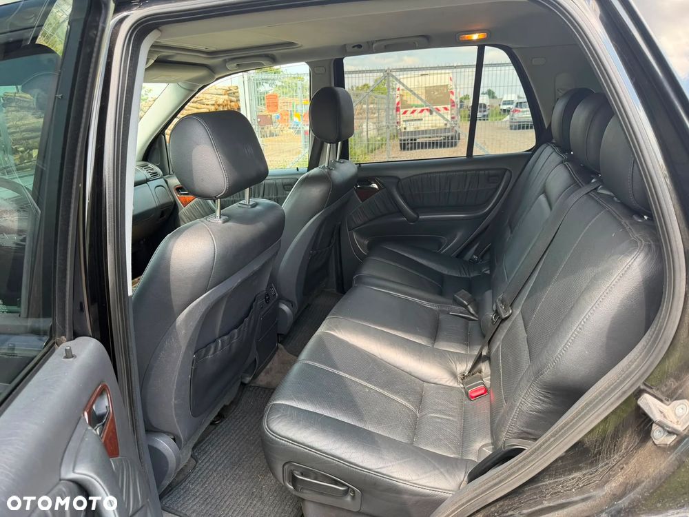 Mercedes-Benz ML - 5
