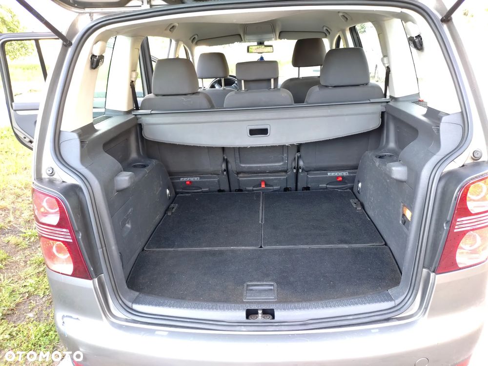 Volkswagen Touran 1.9 TDI Trendline - 16