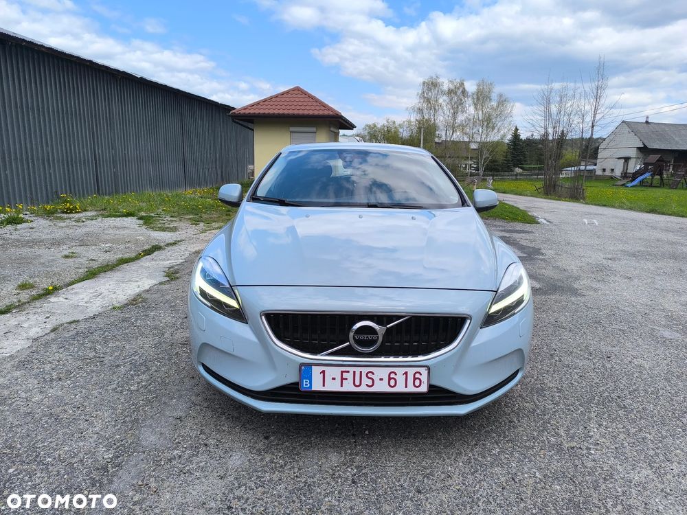 Volvo V40 D2 Momentum - 8