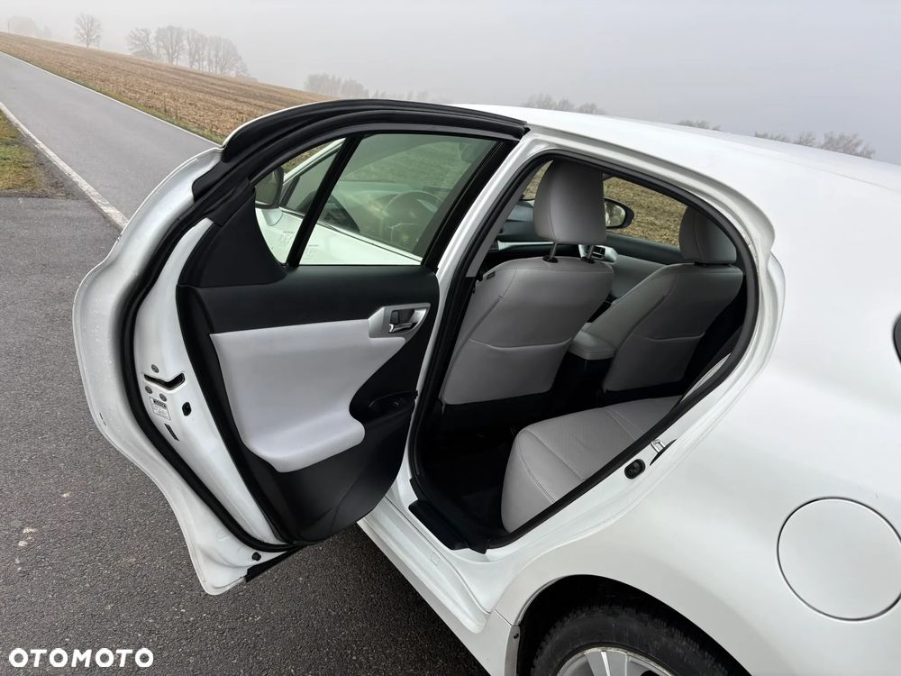 Lexus CT 200h Prestige - 11