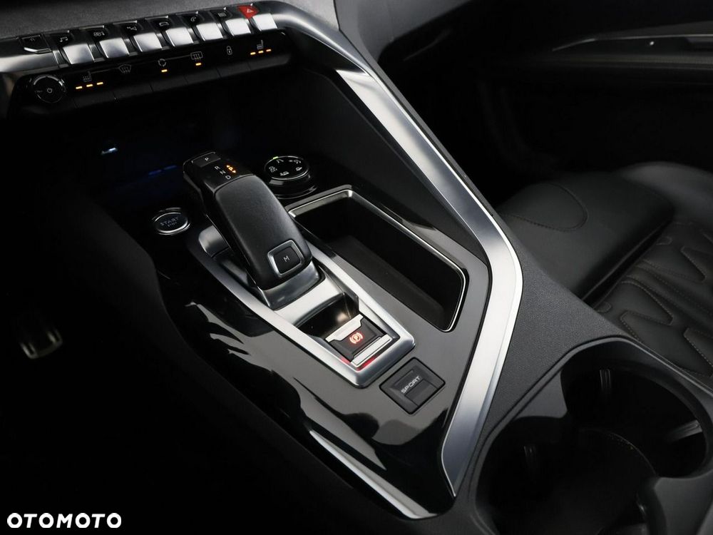 Peugeot 3008 2.0 BlueHDi GT S&S EAT6 - 32