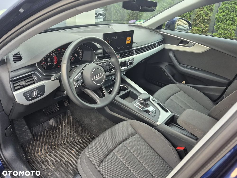 Audi A4 Avant 35 TFSI S tronic - 16