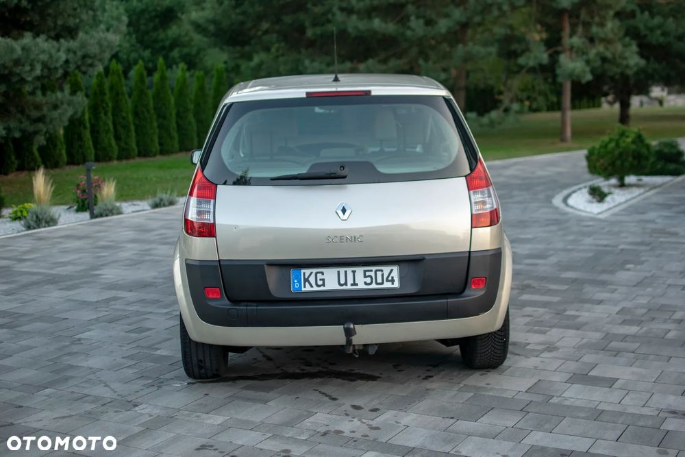 Renault Scenic - 24