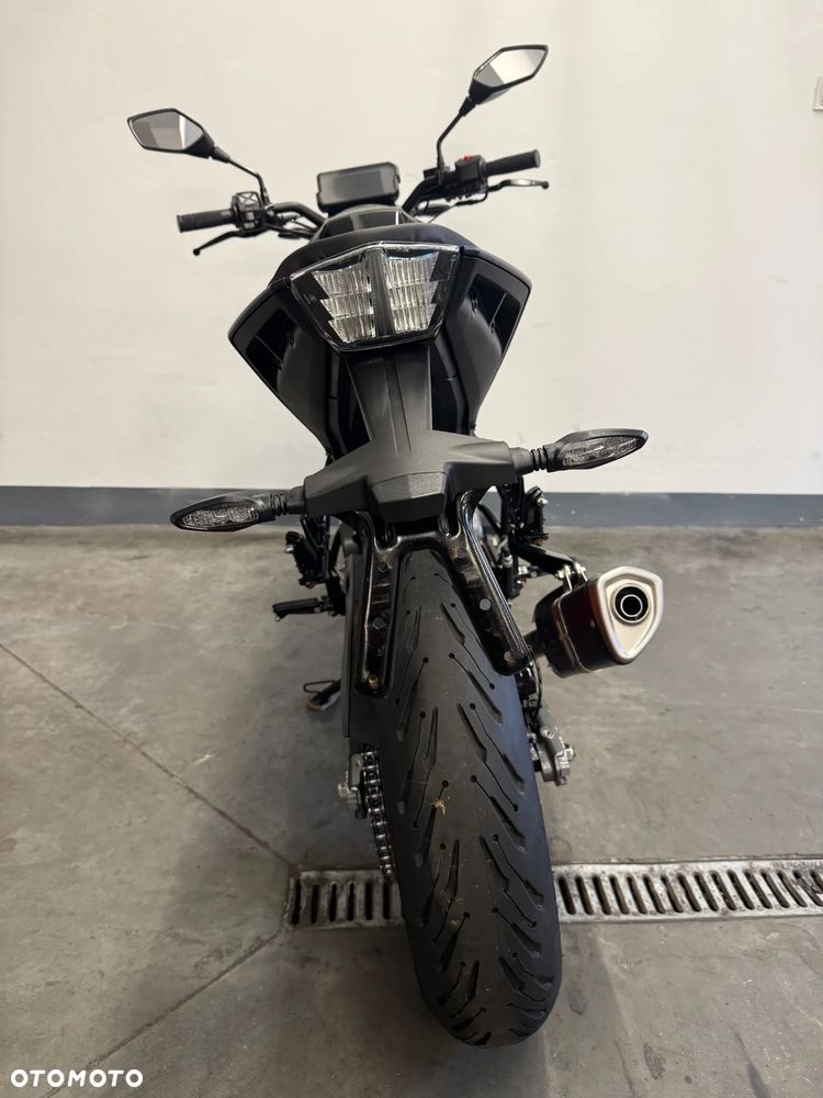 KTM Duke 125 - 40