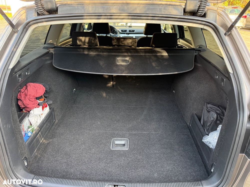 Volkswagen Passat - 15
