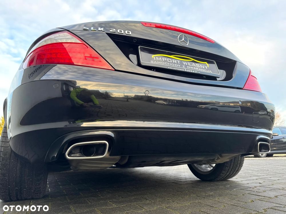 Mercedes-Benz SLK 200 (BlueEFFICIENCY) 7G-TRONIC - 33