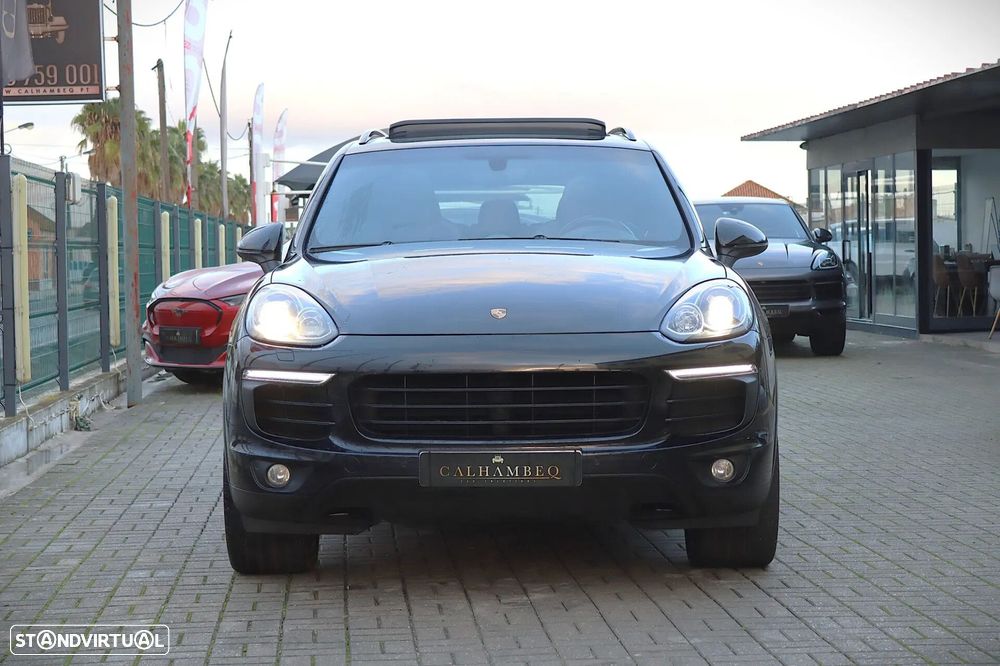 Porsche Cayenne S E-Hybrid - 2