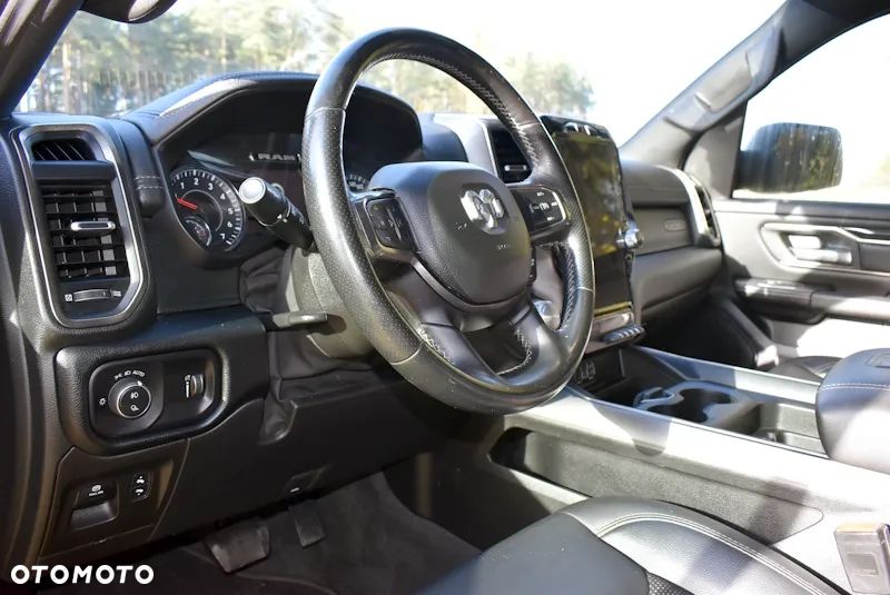 Dodge RAM 1500 5.7 4x4 - 14