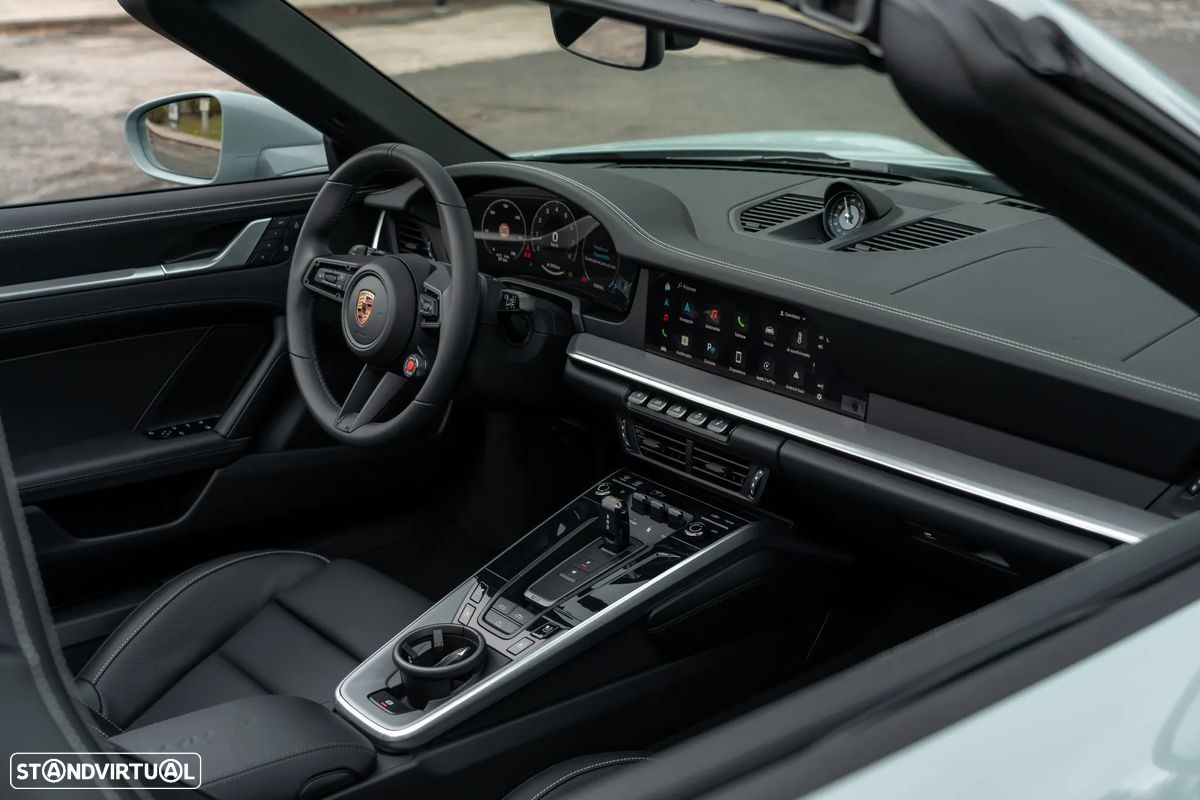 Porsche 911 (992) Carrera - 35