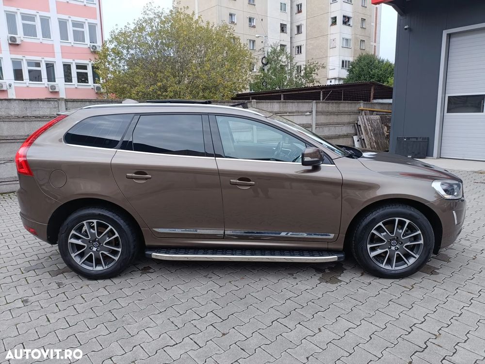 Volvo XC 60 D4 AWD Geartronic Summum - 8