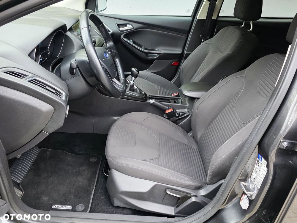 Ford Focus 1.5 EcoBlue Start-Stopp-System COOL&CONNECT DESIGN - 9
