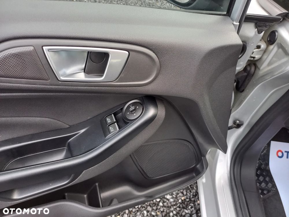 Ford Fiesta 1.0 Ambiente - 26