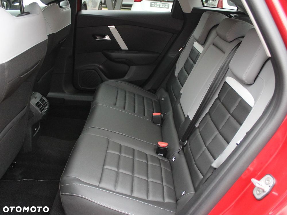 Citroën C4 1.2 mHEV Max eDCT6 - 17