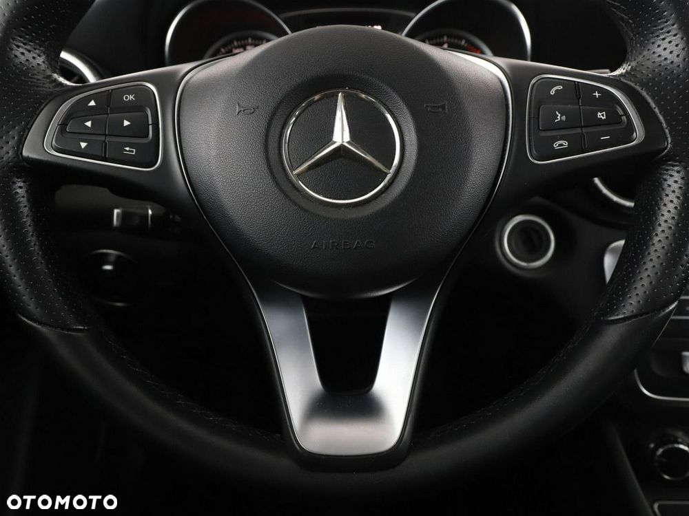 Mercedes-Benz CLA 180 d 7G-DCT - 22