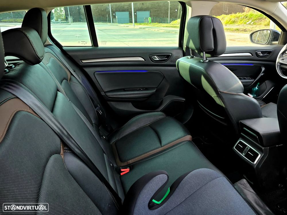 Renault Mégane Sport Tourer ENERGY TCe 165 EDC BOSE EDITION - 17