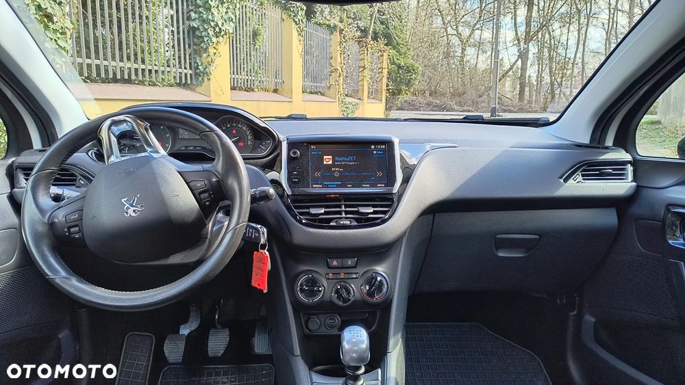 Peugeot 208 1.5 BlueHDi Allure S&S - 9