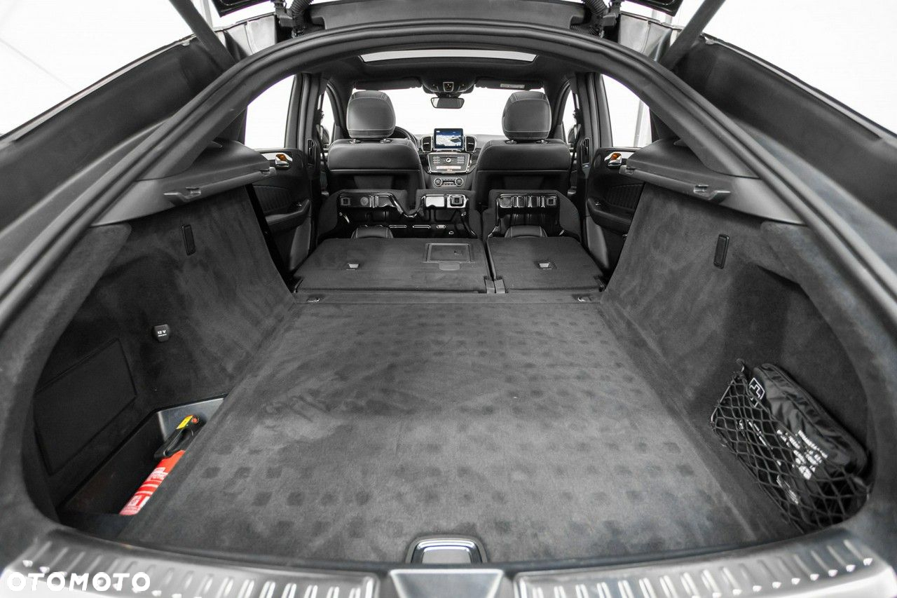 Mercedes-Benz GLE - 29