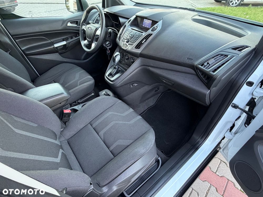 Ford Transit Connect - 12