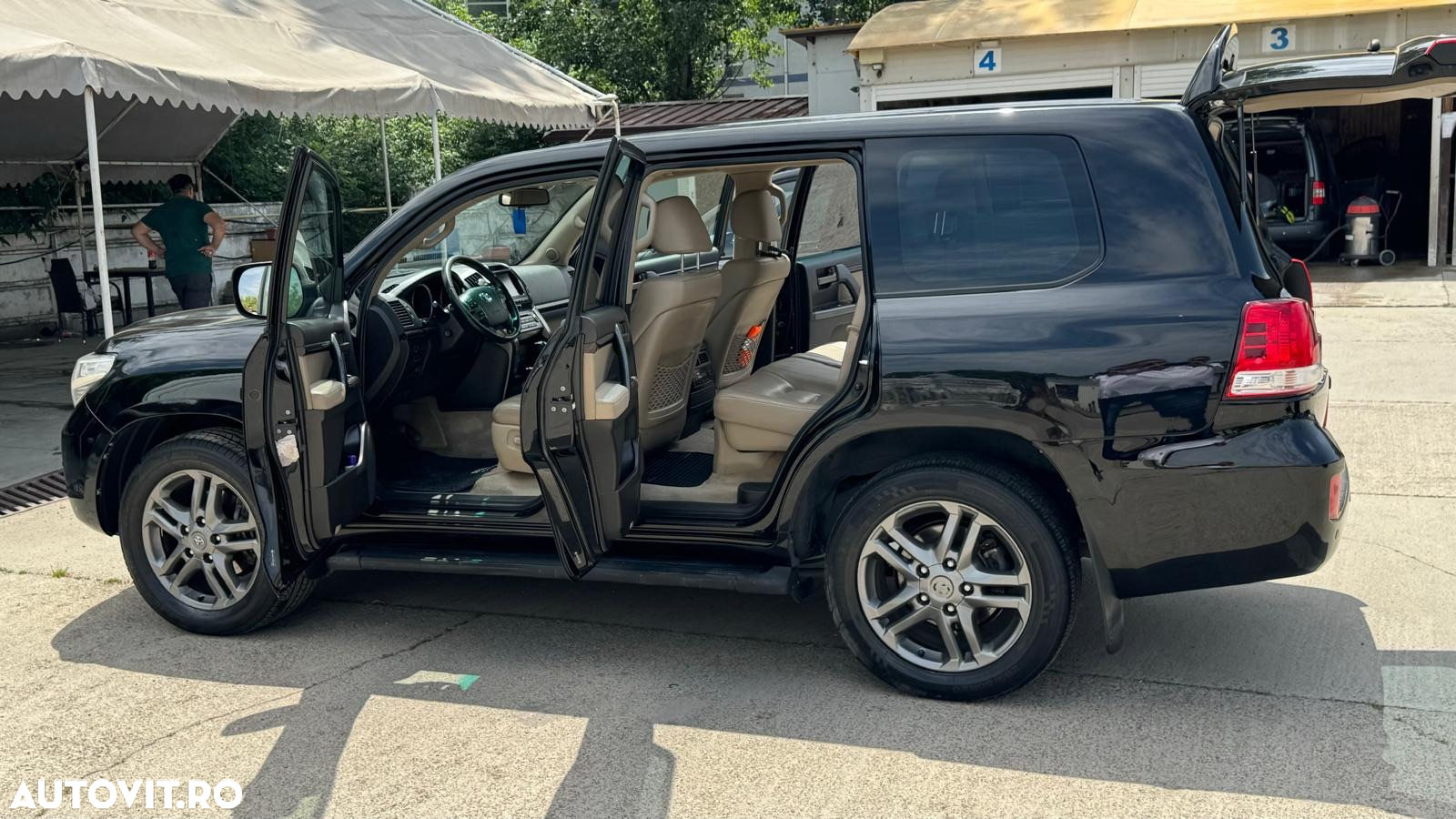 Toyota Land Cruiser V8 4.5 Aut Executive - 3