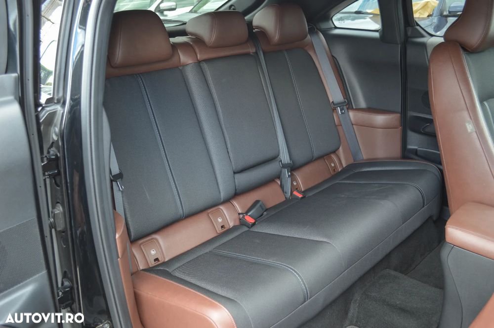 Mazda MX-30 e-SKYACTIV EXCLUSIVE-LINE - 25