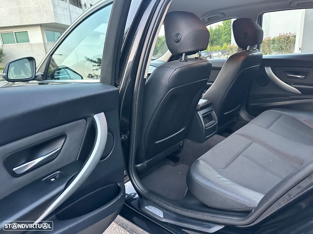 BMW 320 d Auto Line Modern - 29