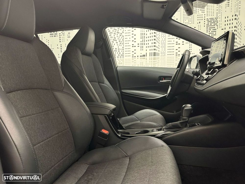 Toyota Corolla Touring Sports 1.8 Hybrid Comfort+P.Sport - 8
