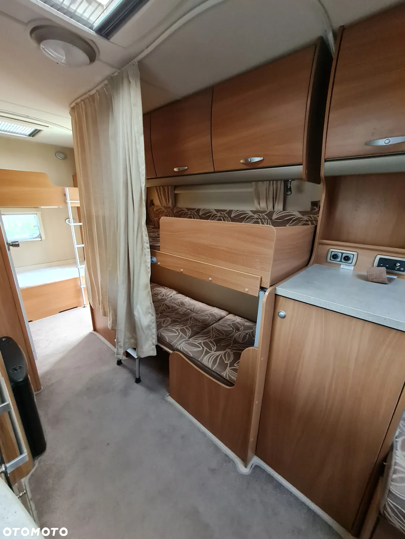 SWIFT CHARISMA 570 - 8