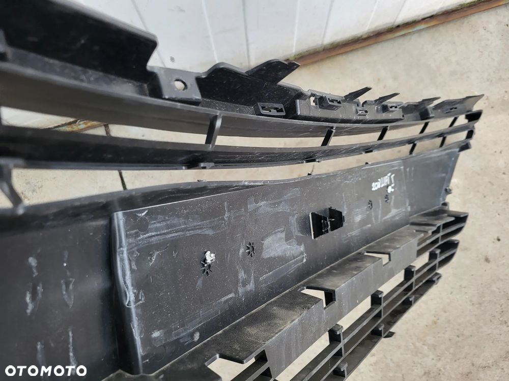 Atrapa grill zderzaka przedniego Peugeot 208 Lift - 14