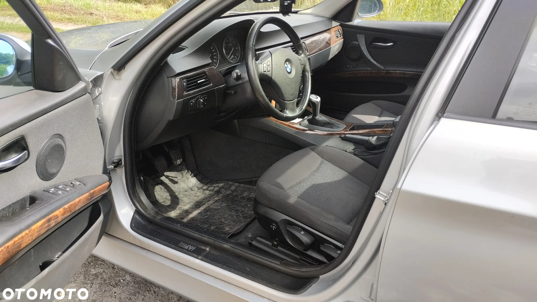 BMW Seria 3 318i - 8