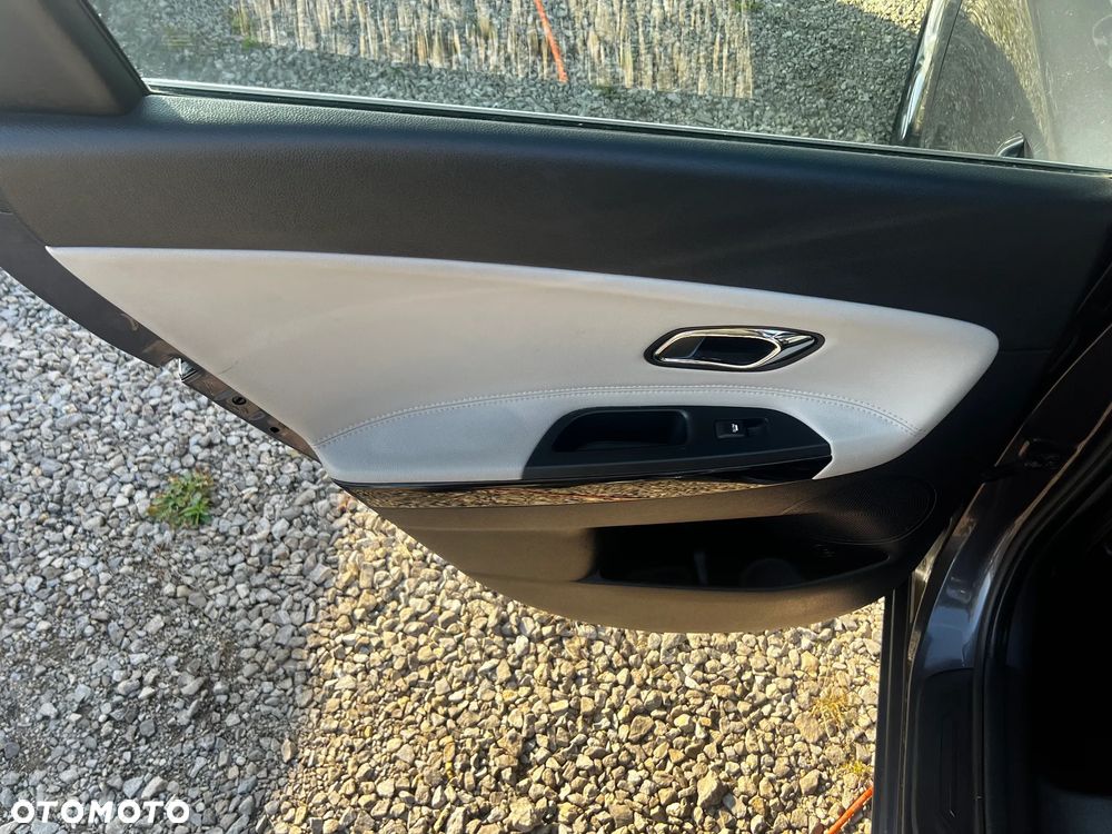 Kia Ceed - 27