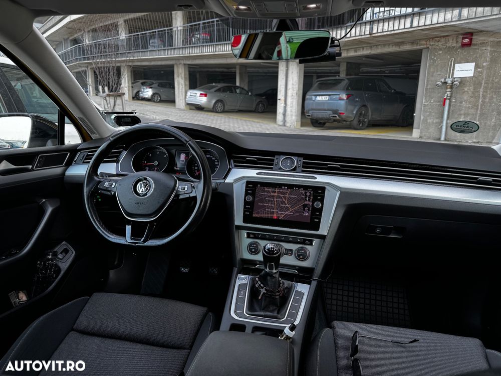 Volkswagen Passat 2.0 TDI Comfortline - 8