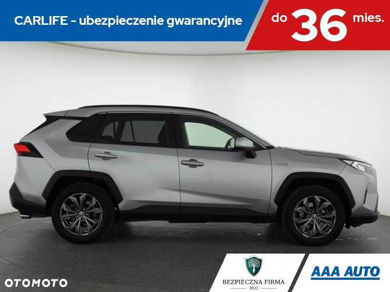 Toyota RAV4 - 8