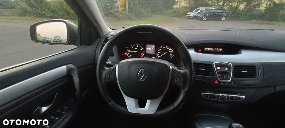 Renault Laguna 2.0 DCi FAP Expression - 12