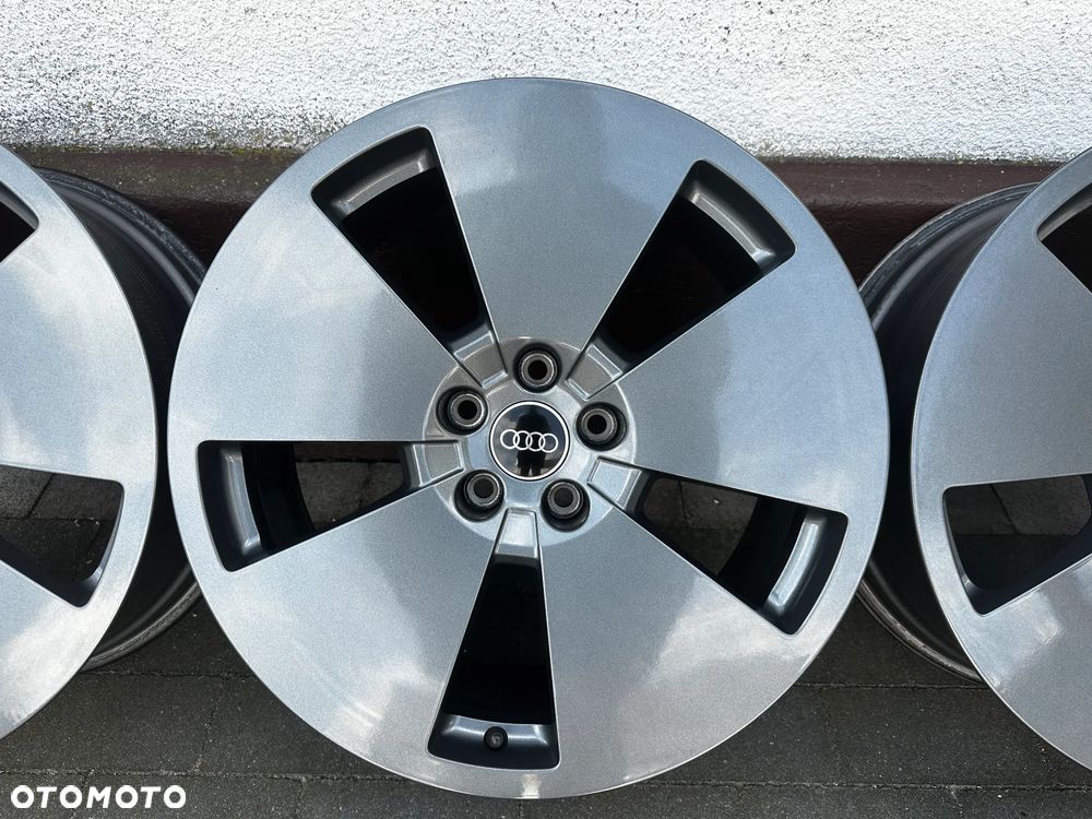 19 / 4KE601025L / AUDI e-Tron Q4 Q5 Q7 SQ5 A6 c8 A7 c8 / VW Passat Arteon Tiguan Tayron SKODA SEAT / POLECAM - 4