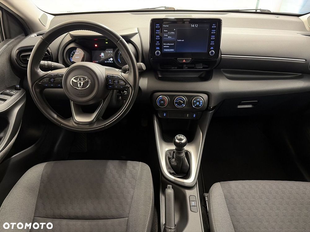 Toyota Yaris - 4