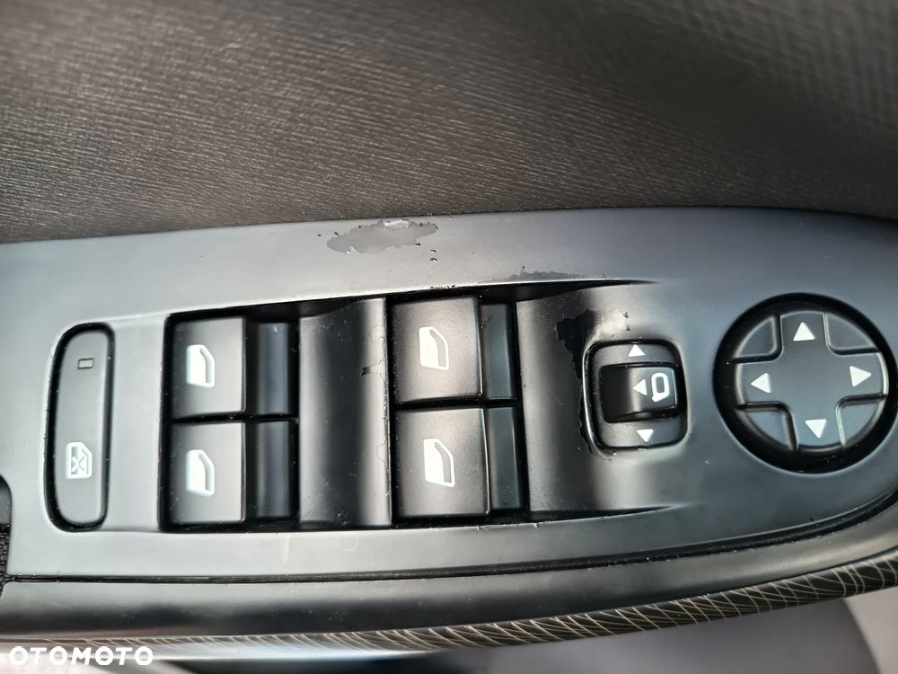 Citroën C4 Grand Picasso 1.6 e-HDi Exclusive - 24