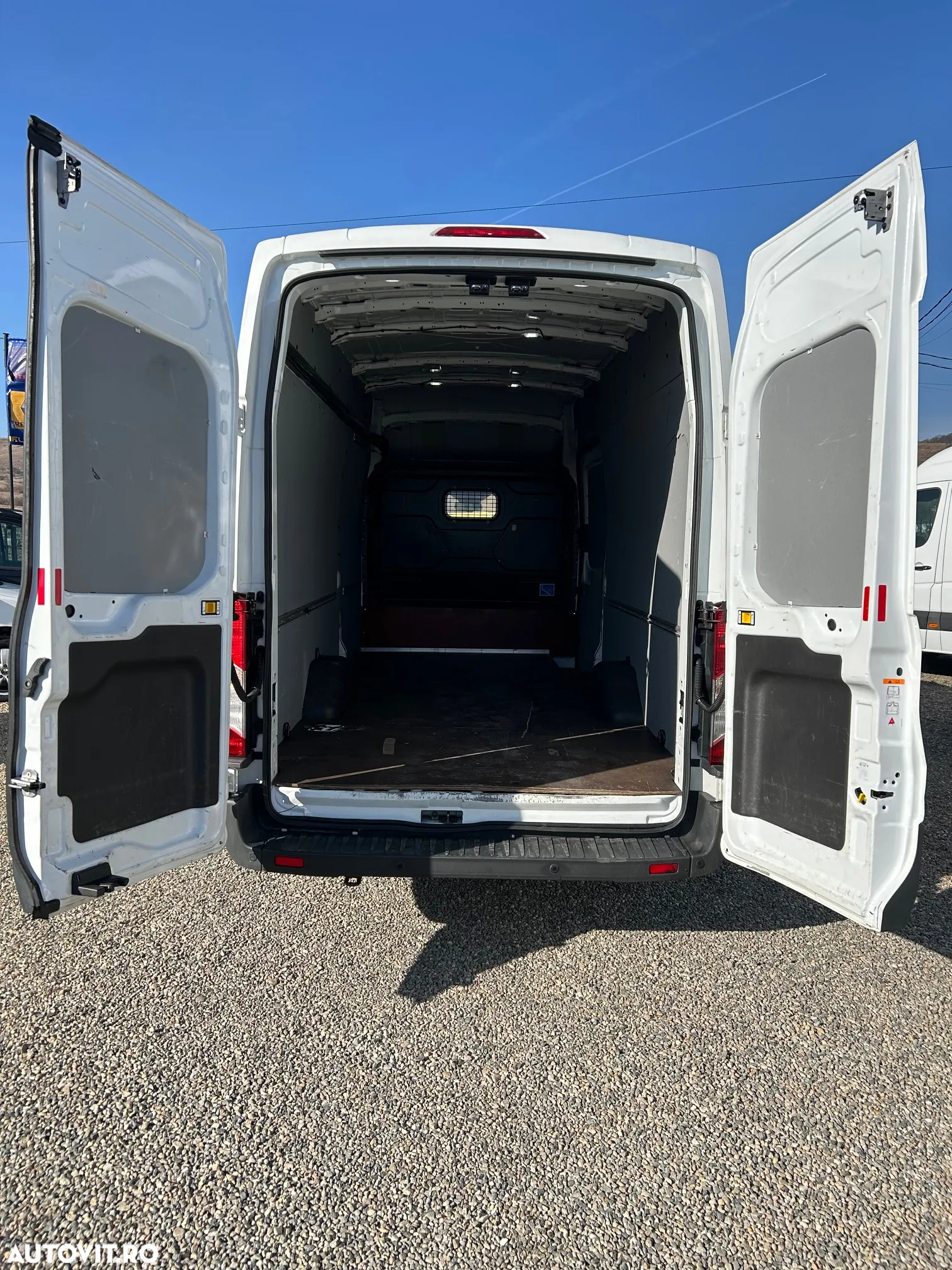 Ford Transit - 7