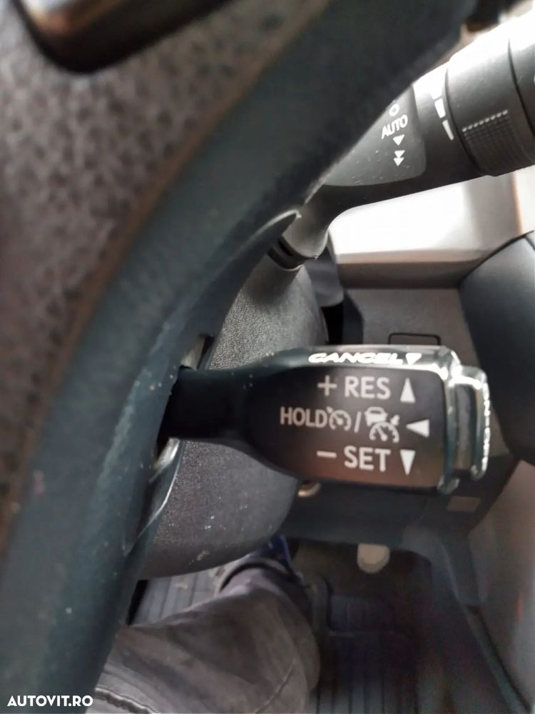 Toyota RAV4 2.5 4x4 Hybrid Style Selection - 25