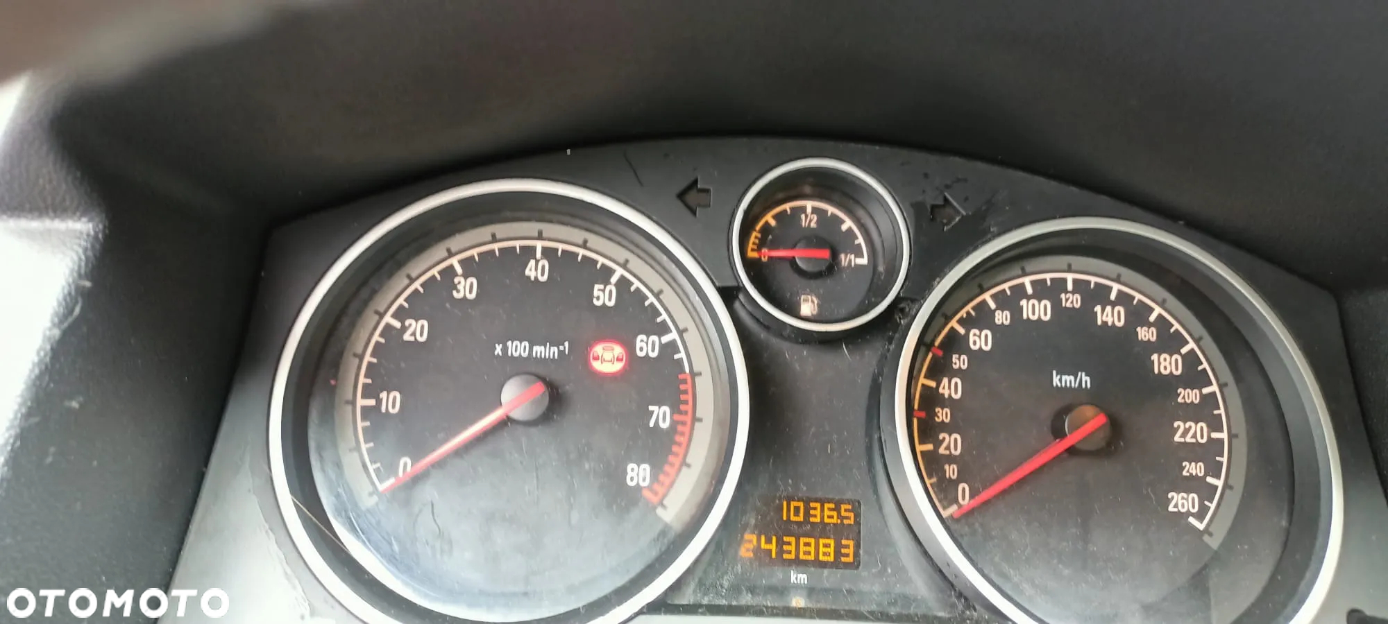 Opel Astra III GTC 1.6 Cosmo - 8