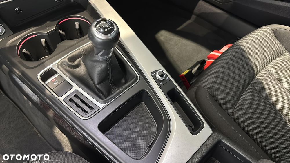 Audi A4 Limousine 35 TFSI mHEV - 15