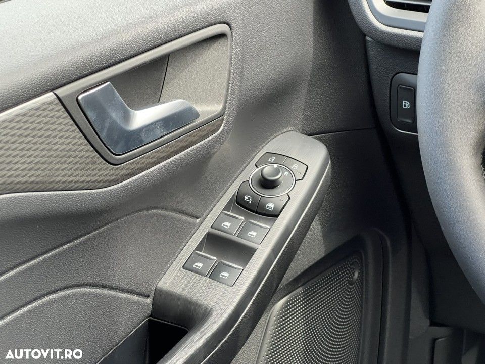 Ford Kuga 2.5 Duratec FWD PHEV Titanium - 18