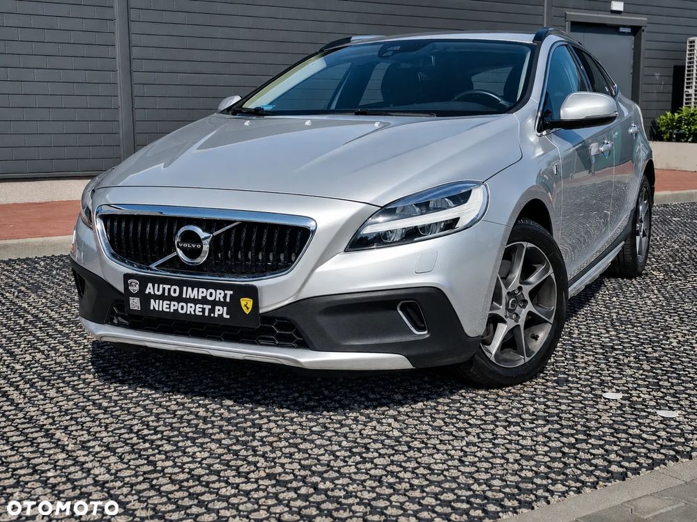 Volvo V40 T3 Drive-E R-Ocean Race - 30