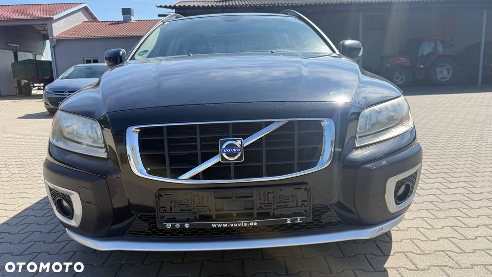 Volvo XC 70 D5 AWD Momentum - 22