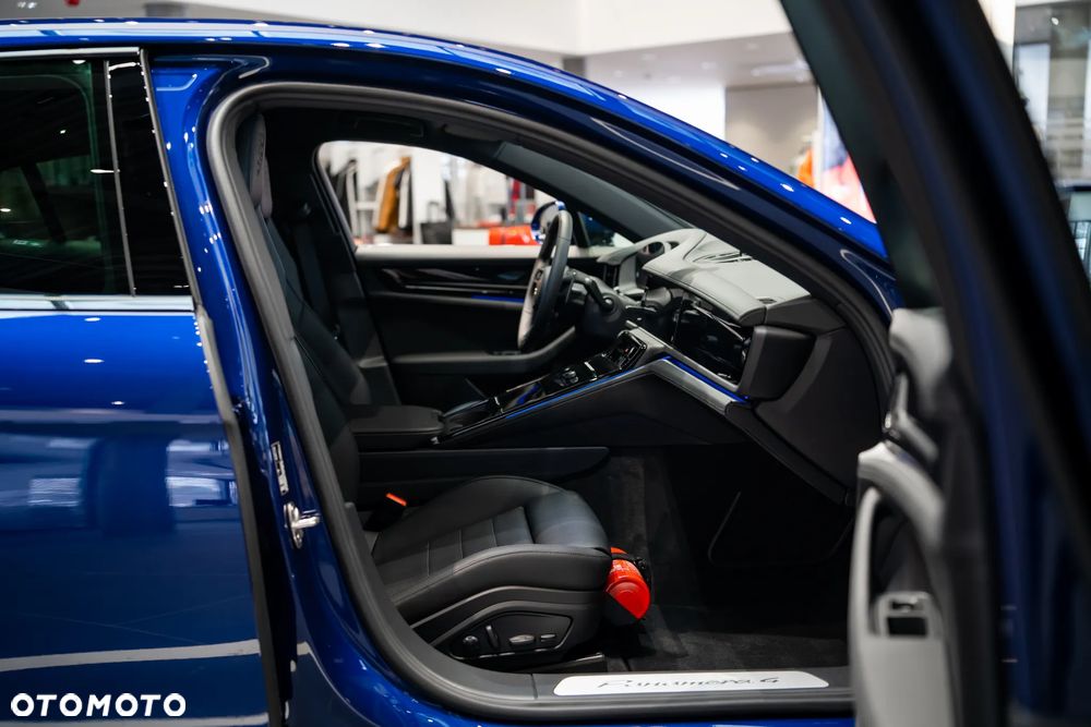 Porsche Panamera 4 - 16