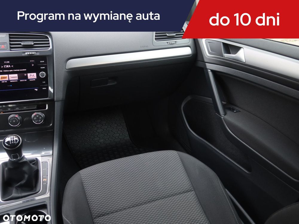 Volkswagen Golf Variant - 10